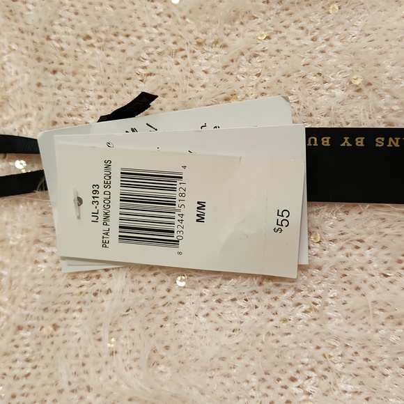 Jeans by Buffalo Medium Sweater - Picture 2 of 2